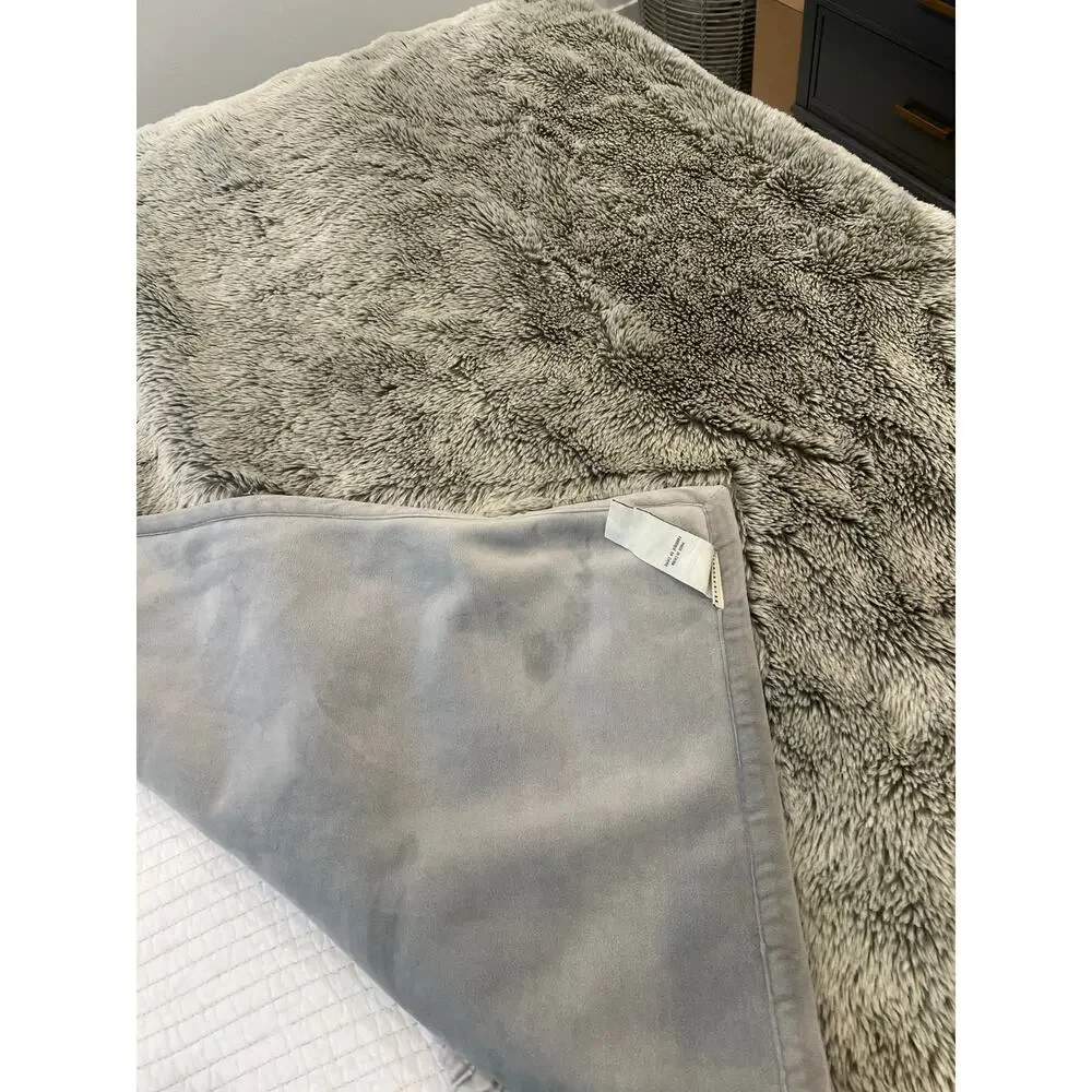 Throw Blanket Luxe Faux Fur 50X60 Plush Velvet lined Grey Gray Furry